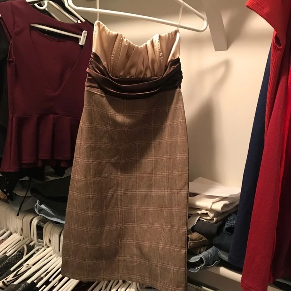 Dress - Picture 2 of 2